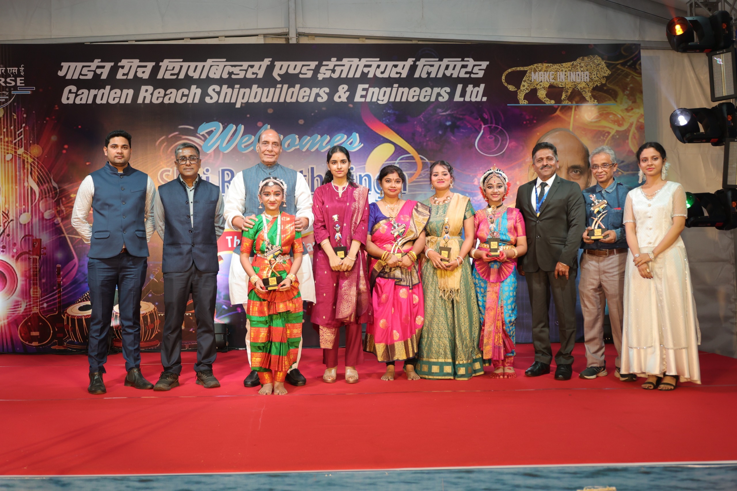 Hon'ble Raksha Mantri Visits GRSE 